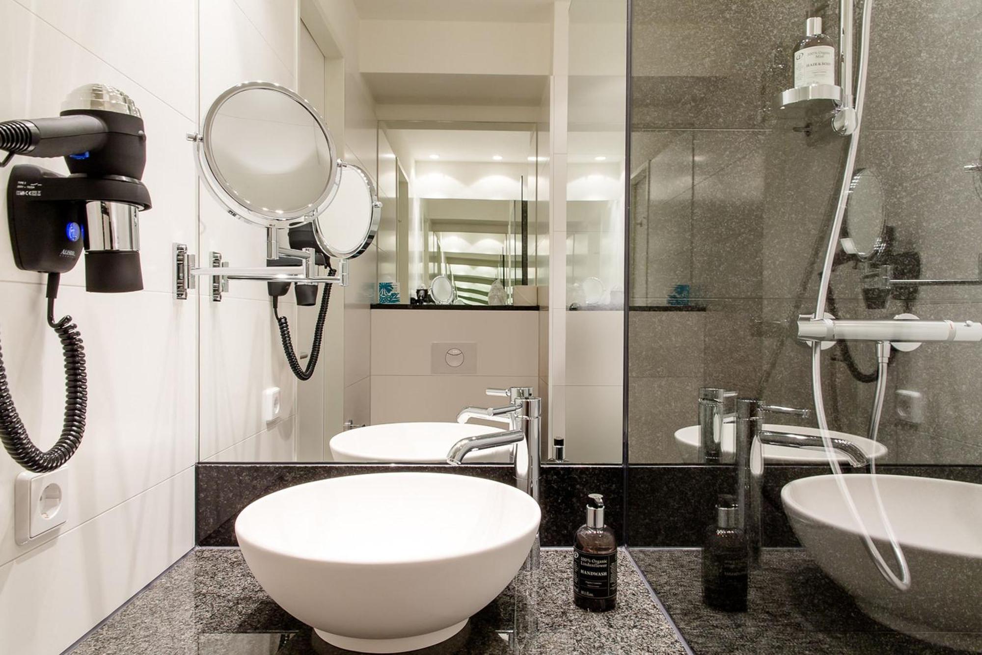 Motel One Hamburg-Altona Εξωτερικό φωτογραφία