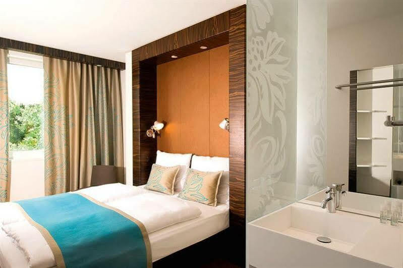 Motel One Hamburg-Altona Εξωτερικό φωτογραφία